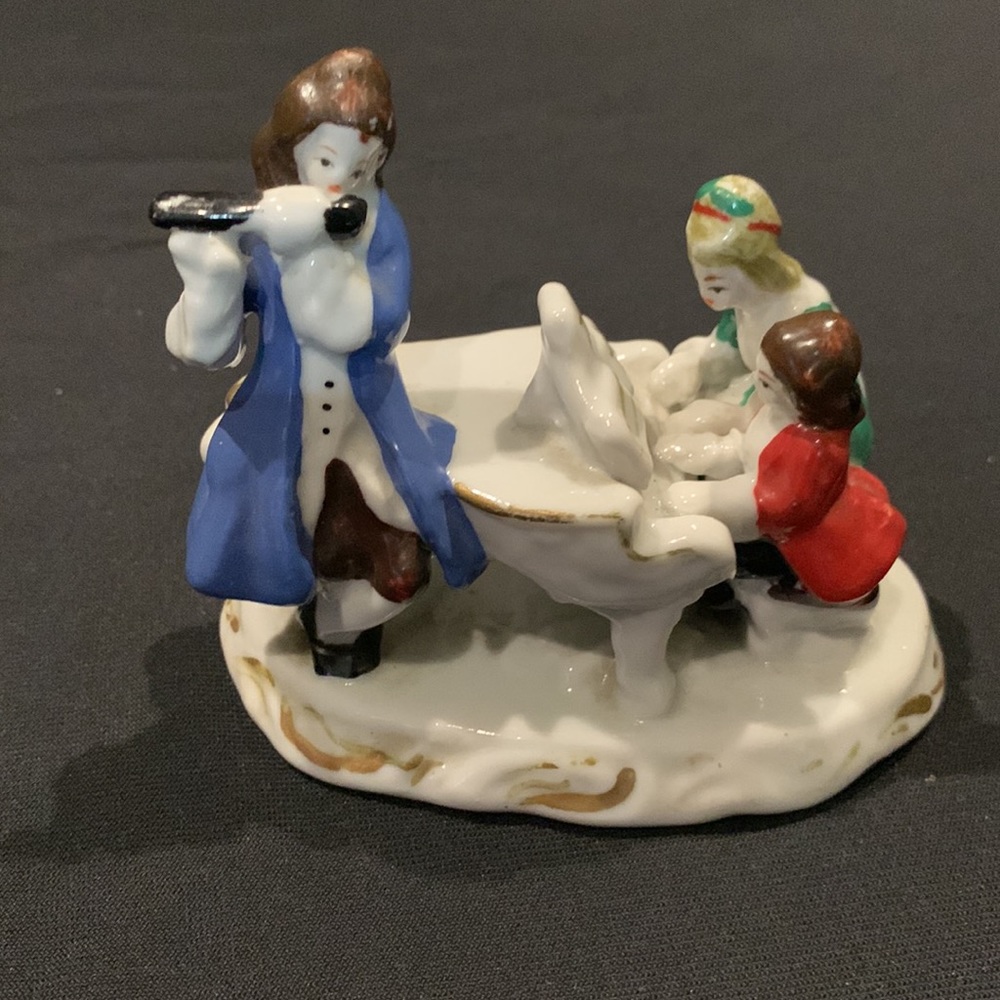 Vintage Decorations Made In Japan & One Unmarked - Picture 5 of 11
